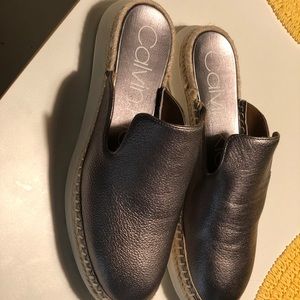 Calvin Klein slides brand new